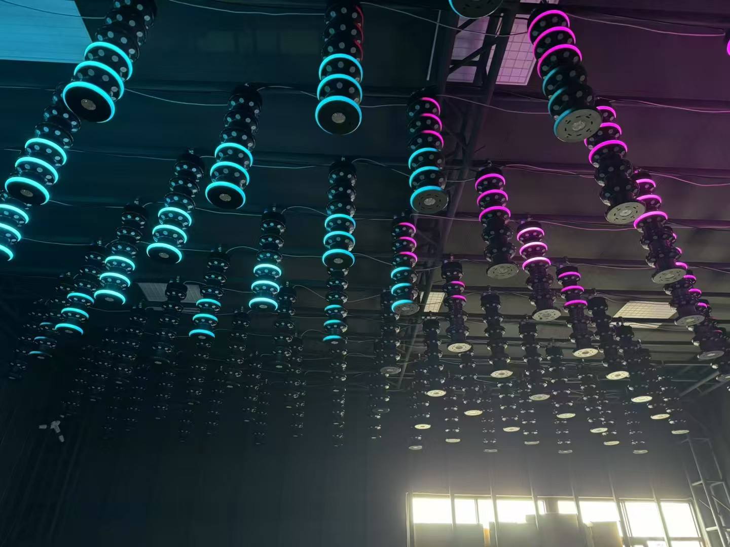 Outdoor architectural lighting